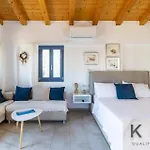 Three Art House, Floor Open Plan Studio, Open Plan Art With Front Yard In * 费斯卡尔德宏