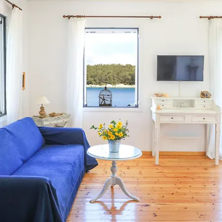 Appartamento Three Art House, Floor Open Plan Studio, Open Plan Art With Front Yard In *