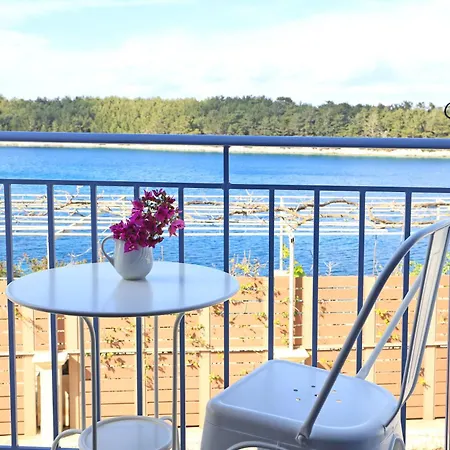 Three Art House, Floor Open Plan Studio, Open Plan Art With Front Yard In Fiskardo